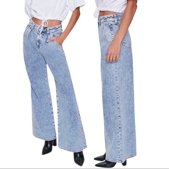 Forever 21 Denim - NWT Forever 21 Wide Leg Acid Wash Mom Jeans, Size Large